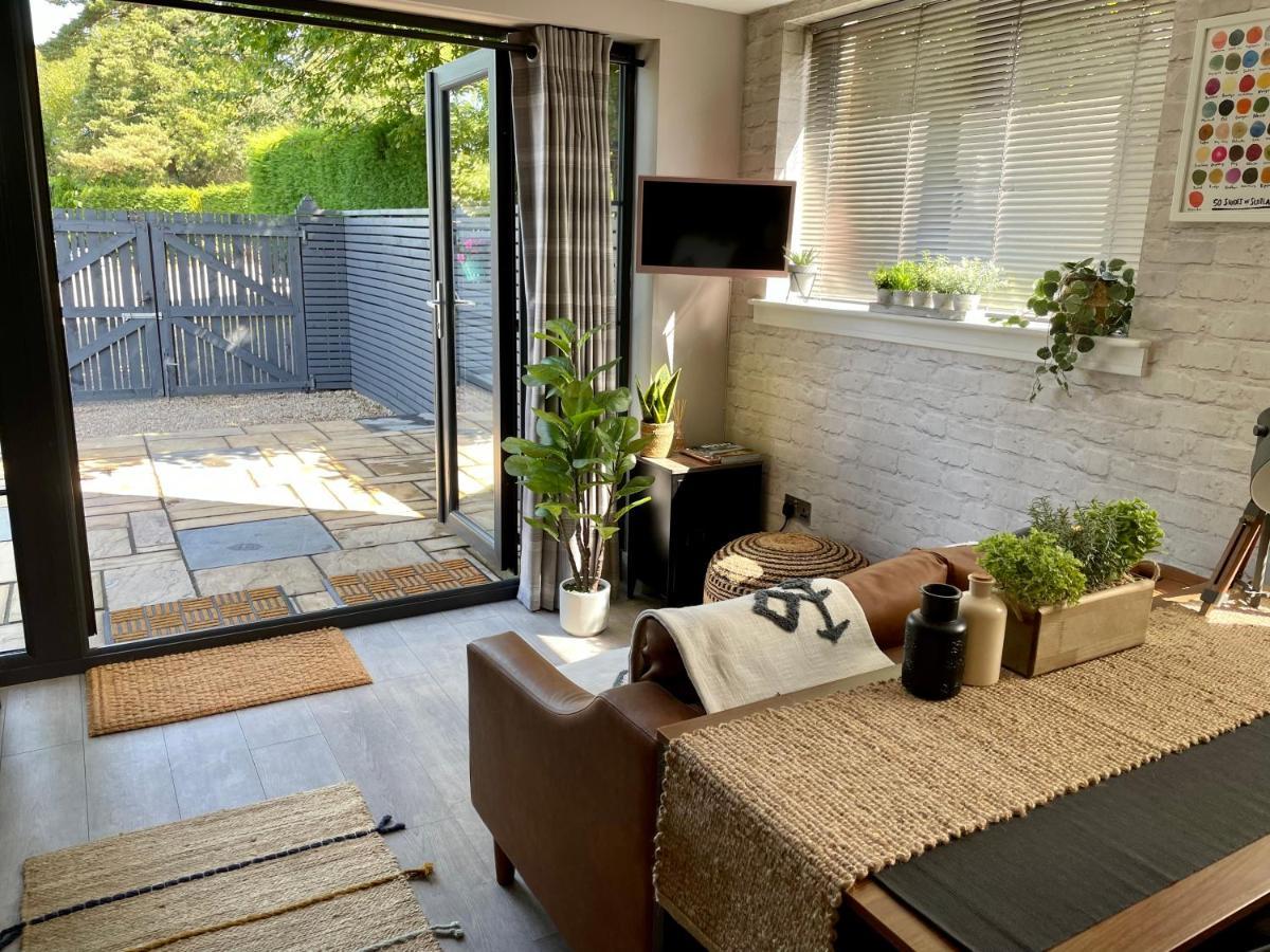 Stylish, Central Studio With Kitchen & Large Deck Fort William Dış mekan fotoğraf